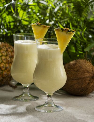 Six most popular cocktails for a summer on a yacht