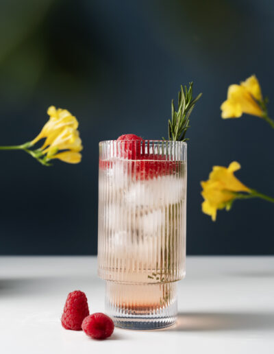 Six most popular cocktails for a summer on a yacht